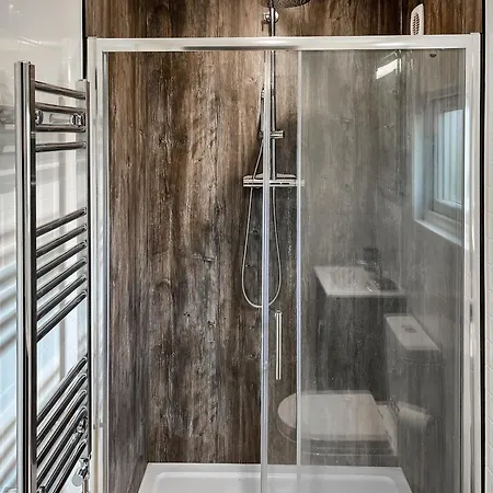 Raygill Shepherds Hut 펜션 Dishforth